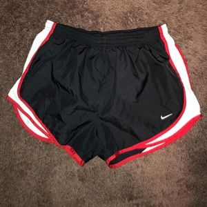 4 PAIRS OF NIKE SHORTS